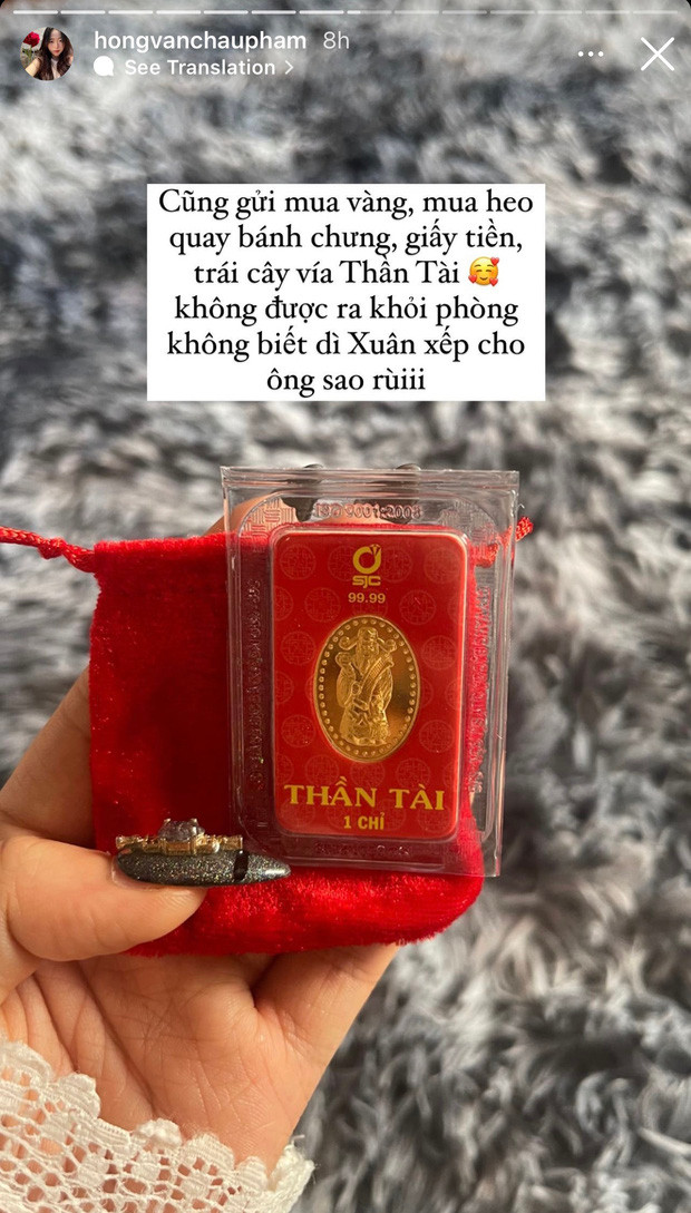 "Hot girl ảnh thẻ" Phạm Châu Hồng Vân mua một chỉ vàng lấy may dù lấy chồng thiếu gia.