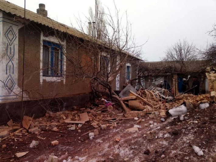 Trong khi đó, Tổng thống Ukraine đã thông báo về "vụ pháo kích mang tính gây hấn” trong cuộc điện đàm với Chủ tịch Hội đồng châu Âu Charles Michel. (Nguồn: Reuters)