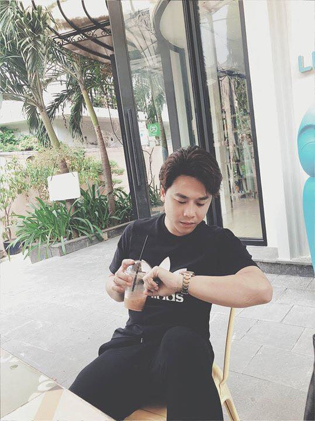 Ngoài ra, bạn trai thiếu gia Hoà Minzy còn được biết tới là tay chơi hàng hiệu có tiếng. Ảnh: FBNV