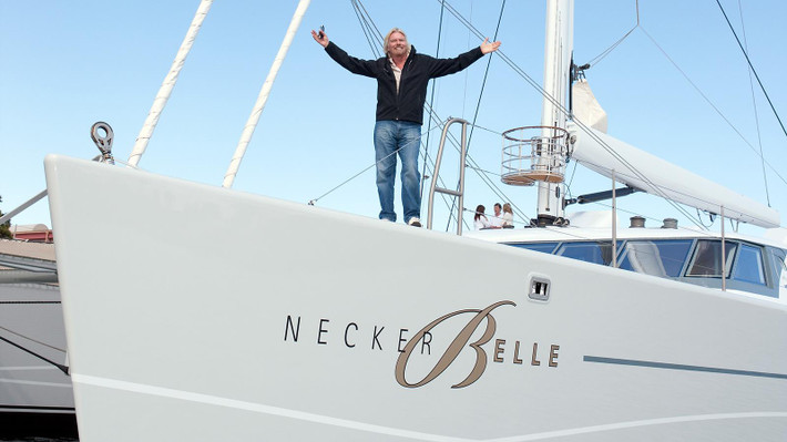 Tỷ phú Anh Richard Branson nổi tiếng với cuộc sống ăn chơi xa hoa. Năm 2009, ông mua du thuyền 32m. Tuy nhiên, năm 2018, ông bán du thuyền này với giá 3 triệu USD.
