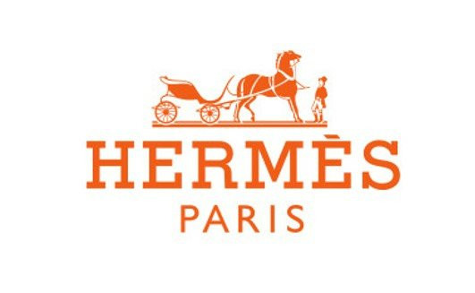 Logo Hermes với hình ảnh một quý ông sang trọng đứng trước cỗ xe ngựa uy nghiêm, đẳng cấp như muốn thể hiện sự dẫn đầu của thương hiệu này trong nền công nghiệp thời trang.