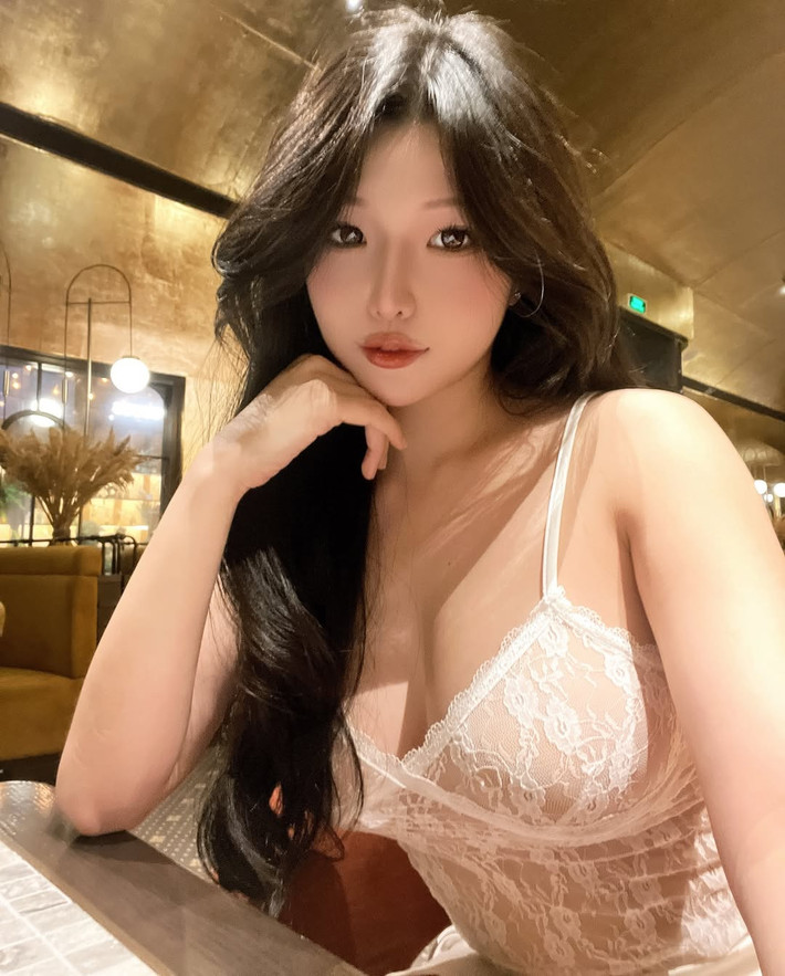 Điều này khiến không ít người tò mò về bí quyết giữ dáng của Duyên Híp.