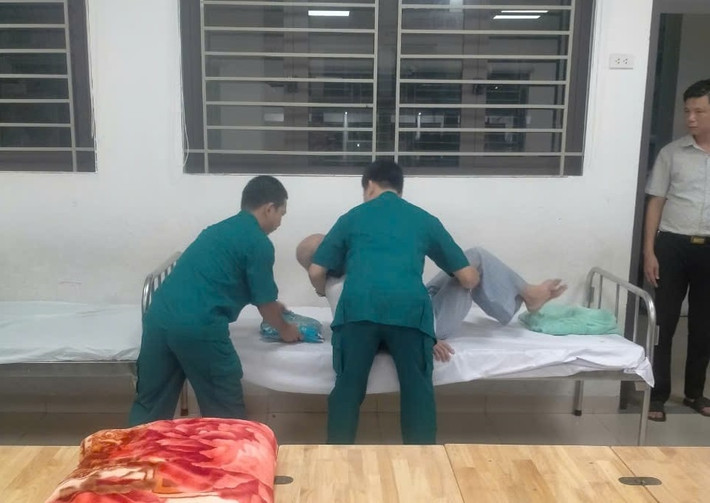 Mọi vật chất đều đã được lãnh đạo phường Tân Mai chuẩn bị sẵn sàng tại điểm trường tiểu học Tân Mai để người dân có thể an tâm tránh bão.