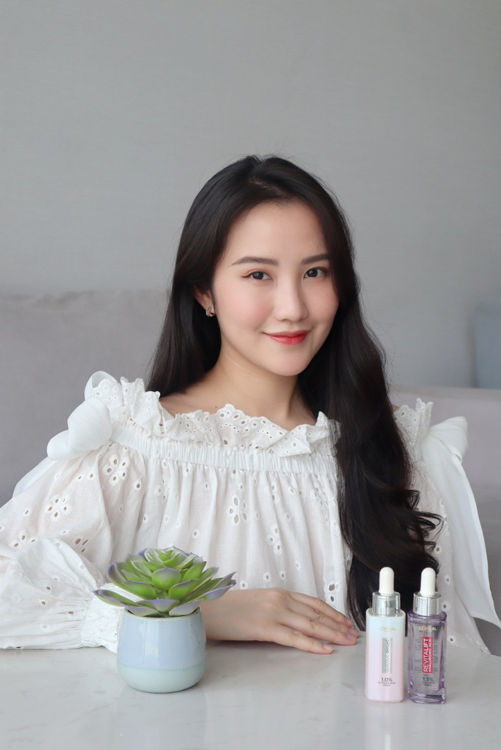 Tuy nhiên chi tiết khiến dân mạng phải trầm trồ hơn là tính đến hiện tại, Primmy Trương mới sinh em bé thứ 2 được khoảng 1 tháng. Ấy thế mà cô đã nhanh chóng lấy lại được vóc dáng và giữ vững phong độ nhan sắc.
