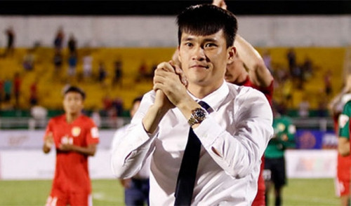 Trong sự nghiệp của mình, tiền đạo sinh năm 1985 từng thi đấu cho các CLB SLNA (2004-2008, 2013-2014), Hà Nội T&T (2009-2013), Leixoes của Bồ Đào Nha (2009), Consadole Sapporo của Nhật Bản (2013) và Bình Dương (2015-2016).