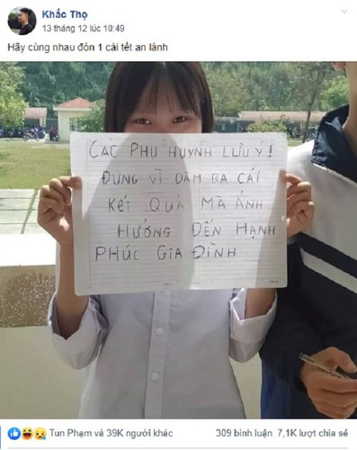 Khẩu hiệu phổ biến của học sinh những ngày cận kề với buổi họp quan trọng là "Đừng để buổi họp phụ huynh học sinh ảnh hưởng đến hạnh phúc gia đình".