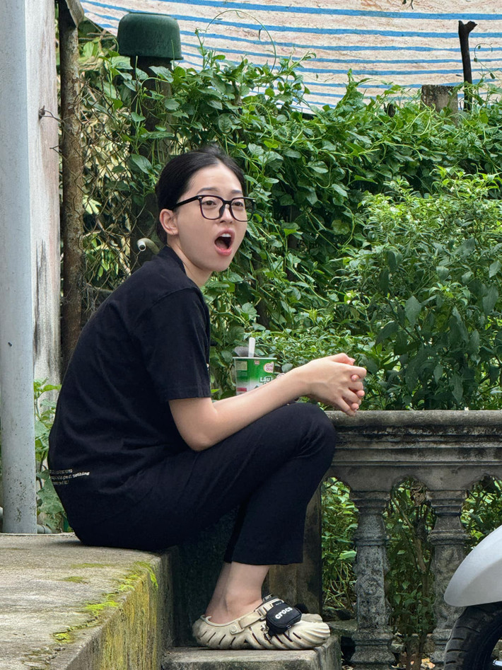Bình An và Phương Nga cũng không ngần ngại chia sẻ những khoảnh khắc đời thường thú vị, mang đến tiếng cười cho cư dân mạng và người hâm mộ.