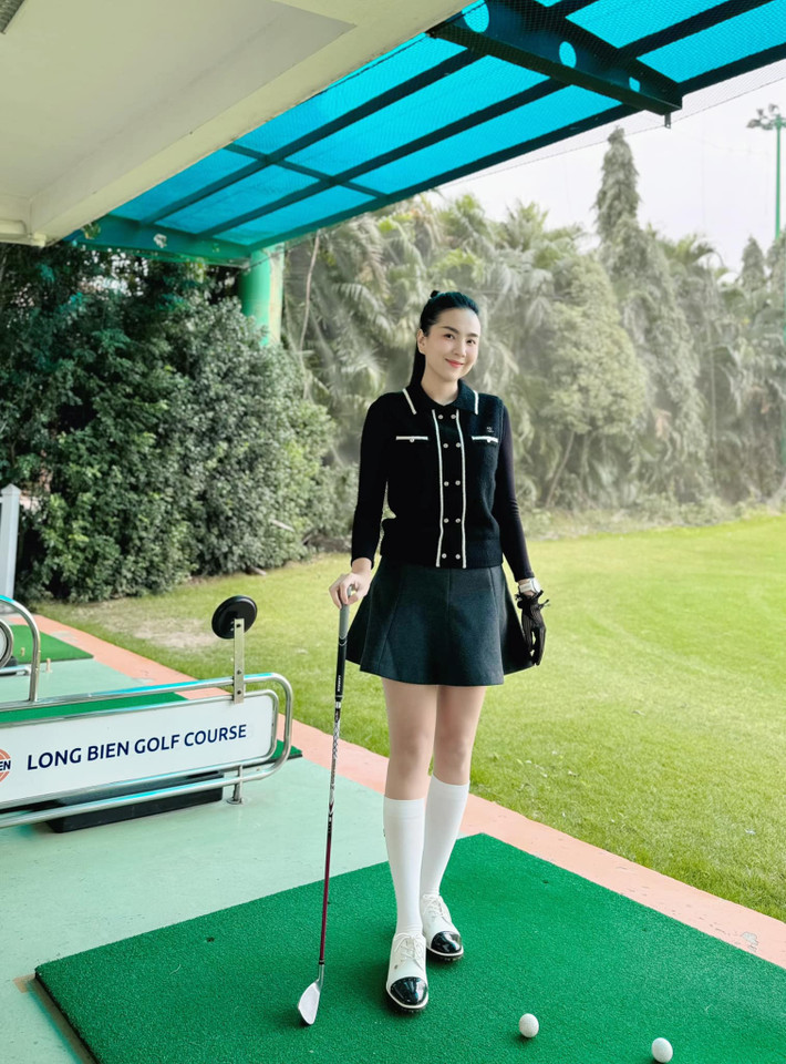 Nữ MC luôn duy trì lối sống năng động này, cô tập luyện thường xuyên dù lịch trình có bận rộn nhằm tăng độ hiệu quả.