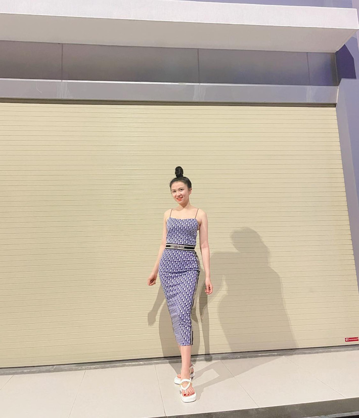 Hiện tại cặp đôi đã nên nghĩa vợ chồng được gần 4 năm năm. Cô cho hay, sau khi cưới vẫn được ở nhà đẻ để thuận lợi cho công việc kinh doanh.