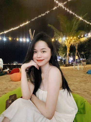 Nếu để ý, dấu mốc ba năm chính là thời điểm Huỳnh Anh và Quang Hải chia tay, sau đó, cầu thủ sinh năm 1997 mới hẹn hò với người thương hiện tại là Chu Thanh Huyền.