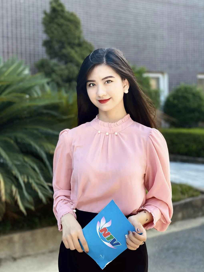 Ngoài bản tin thời sự, nữ MC còn dẫn các chương trình khác như: "Nghệ An ngày mới", "Nhịp sống 24h", bản tin thời tiết...