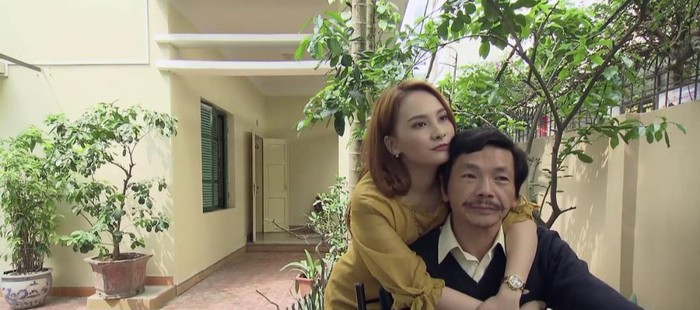 Bộ phim Về nhà đi con đang là hiện tượng của phim truyền hình Việt, được khán giả đón nhận nồng nhiệt. Bối cảnh chính trong phim là ngôi nhà của 4 bố con ông Sơn. Ảnh: Saostar.