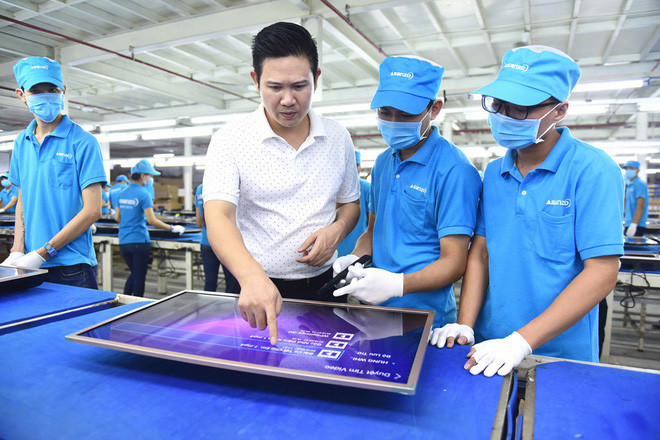 Theo đó, Asanzo bị "tố" lập nên các công ty không có thật, để nhập hàng từ Trung Quốc sau đó đưa về các nhà máy của Asanzo tại Việt Nam.