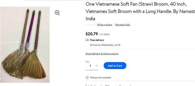 Còn trên trang Walmart có rao bán chổi đót của Việt Nam với giá 20,79 USD (~438.000 đồng/chiếc).