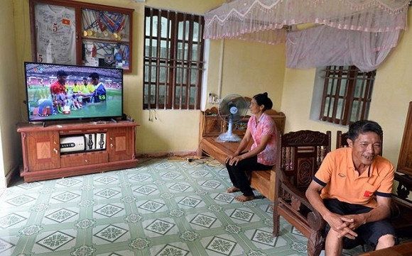 Theo tìm hiểu của Kiến Thức, Đoàn Văn Hậu sinh ra và lớn lên tại vùng chiêm trũng Hưng Hà (Thái Bình). Bố mẹ Hậu làm nghề nông. Ảnh: Zing.
