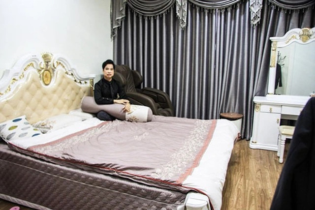 Năm 2017, Ngọc Sơn "tậu" một căn nhà 100m2 ở Hà Nội phục vụ những chuyến lưu diễn, công tác. Ảnh: Vietnamnet