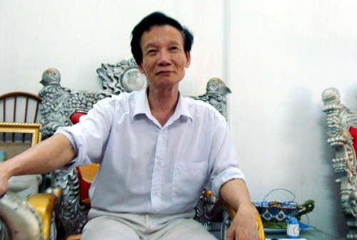 Năm 1981, ông bị bắt vì tội buôn hàng quốc cấm khi đang mang 1,7kg vàng vào Bình Thuận để đi mua đồng đen, ông phải ngồi trại giam 2 tháng. Năm 1986, ông bị bắt vì tội đầu cơ đồ cổ, lĩnh án 20 tháng tù. Ảnh: Vietnamnet