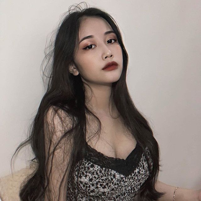 Còn với nghề mẫu ảnh với Gia Thùy nó đến như 1 cái duyên nhưng cô nàng cũng hy vọng, cái duyên với nghề sẽ tiếp tục.