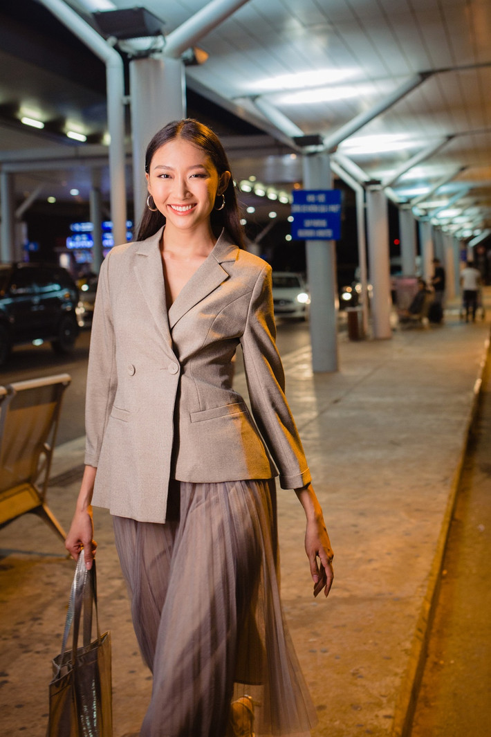 Không chỉ xinh đẹp, Thanh Khoa còn từng tốt nghiệp loại giỏi khóa tư duy và minh họa thời trang tại F.A.C.E – Fashion workshop.