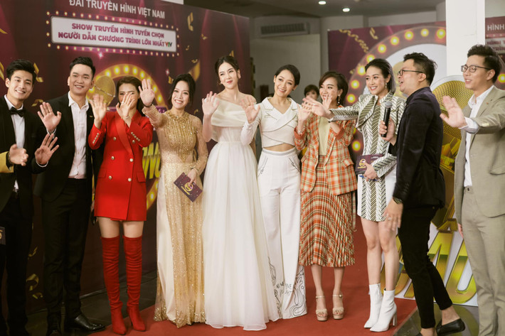 Chồng Mai Ngọc là doanh nhân Hoài Nam. Gia đình anh sở hữu một công ty tổ chức sự kiện và chuỗi nhà hàng buffet nổi tiếng trong việc đi tiên phong về mô hình buffet ở Hà Nội.
