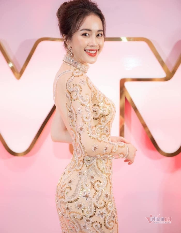 Đường đua Hoa hậu Việt Nam 2020 đang vô cùng nóng bỏng. Chỉ ít thời gian rất nhiều thí sinh đáng gờm lộ mặt trong số này có cái tên Mai Phương, sinh năm 1997 đến từ Hà Nội.