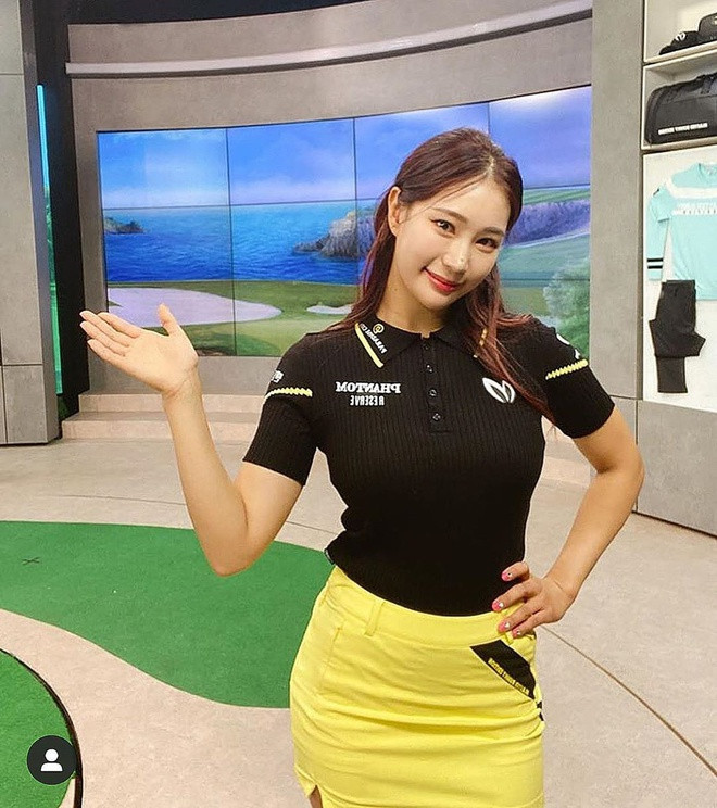 Để có được vóc dáng quyến rũ, Hyunju chia sẻ bản thân có chế độ tập luyện và dinh dưỡng cân bằng. Nữ golf thủ xinh đẹp thường xuyên đến phòng gym để rèn luyện.