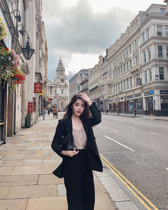 Ngắm nhìn Phonnie, nhiều người ngỡ rằng cô bạn này là minh tinh màn ảnh Hàn Quốc.