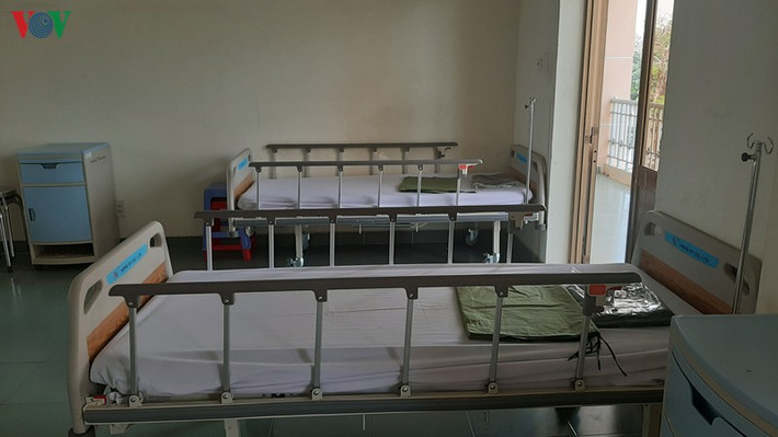 Giường bệnh dành cho những bệnh nhân cách ly và nằm điều trị tại bệnh viện dã chiến.