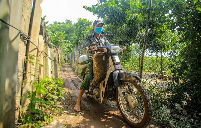 Theo dự báo của Trung tâm Dự báo khí tượng thủy văn Quốc gia, ngày 22-8 ở khu vực Việt Bắc, Tây Bắc có mưa vừa, mưa to, có nơi mưa rất to và dông. Do có mưa lớn, mực nước trên các sông suối khu vực thượng lưu lưu vực sông Hồng - Thái Bình sẽ lên lại và xuất hiện đợt lũ với biên độ lũ lên từ 1,0-3,0 m. Trong đợt lũ này, mực nước đỉnh lũ trên sông Thao (Sông Hồng) có khả năng lên mức báo động 2; thượng lưu sông Chảy và các sông suối nhỏ lên mức báo động 1 - báo động 2. (Người dân những ngày này chật vật trong việc di chuyển)