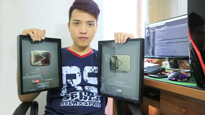 Theo chia sẻ của vlogger NTN, tài khoản facebook là nơi có nhiều ảnh và nhiều kỷ niệm nên anh quyết định chi số tiền không nhỏ với mong muốn nó sẽ sớm trở về.
