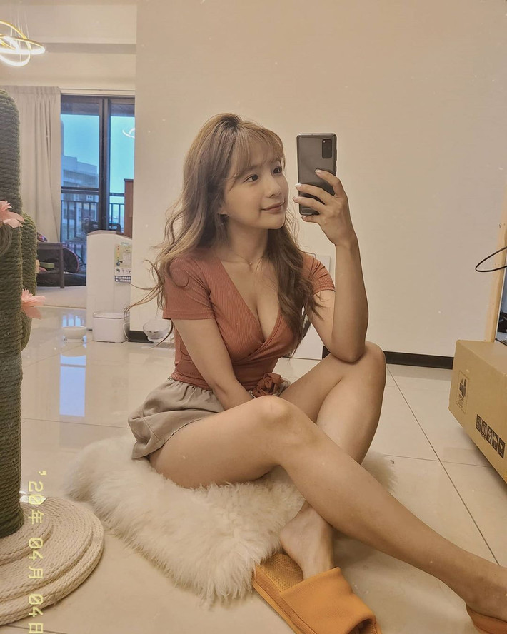 Tuy nhiên, chắc chắn phải có một yêu cầu là "âu yếm" tôi ít nhất 4 ngày trong một tuần. Không cần phải làm điều này quá nhiều trong ngày, nhưng ít nhất phải là 4 ngày/tuần nhé". Berry chia sẻ thêm.