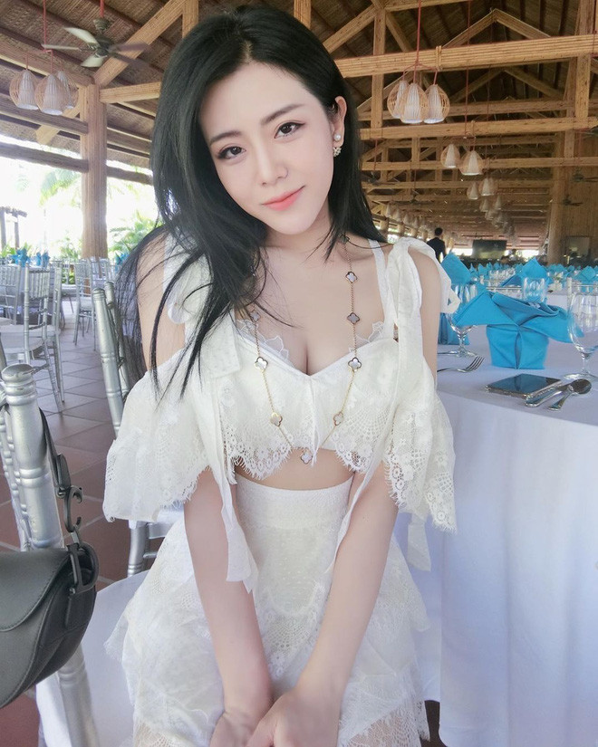 Ôm trọn combo xinh - giàu - giỏi nhưng em gái Ông Cao Thắng vẫn FA và cực chăm thả thính.