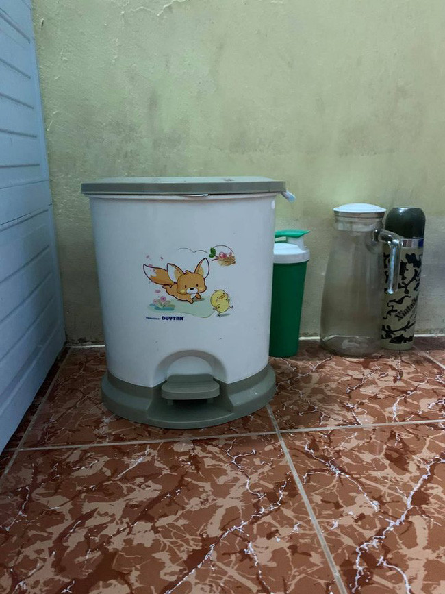 Câu chuyện chồng giấu quỹ đen không còn là câu chuyện lạ lẫm xưa nay. Mới đây, một chàng trai hả hê chia sẻ trên MXH cách "ỉm tiền" mà có nằm mơ người vợ cũng không nghĩ tới địa điểm đó.