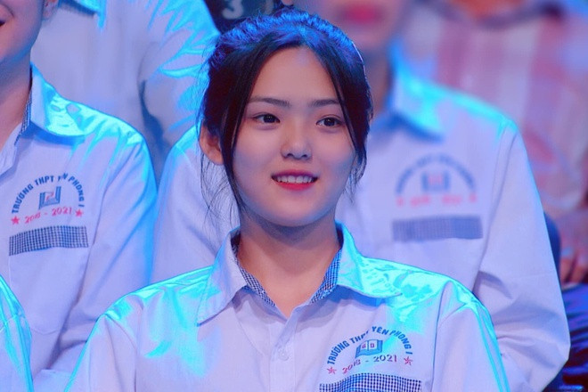 Đỗ Thị Minh Ngọc (sinh năm 2003, Bắc Ninh) vừa qua trở thành tâm điểm chú ý khi xuất hiện trên sóng chương trình Đường lên đỉnh Olympia.