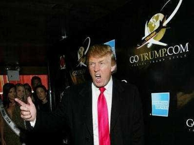 Các thương vụ trong ngành du lịch của ông Trump chưa dừng lại ở thập niên 1990. Nhiều người Mỹ có thể chưa từng nghe tới GoTrump.com, nhưng không lạ gì với trang web tìm kiếm du lịch Travelocity của ông Trump. Chào bán phòng khách sạn và vé máy bay với giá ưu đãi nhưng Travelocity cũng sớm đóng cửa chỉ một năm sau khi ra mắt năm 2006. Ảnh: Getty Images.