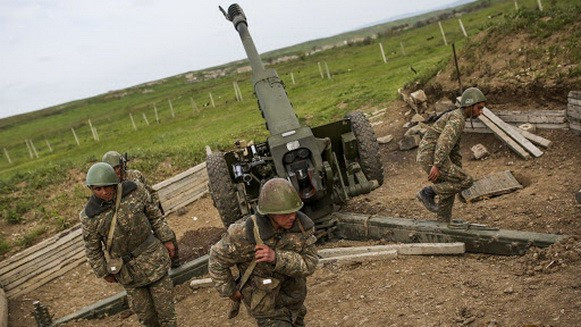Nhưng trong thời gian này, Thổ Nhĩ Kỳ và Azerbaijan có cơ hội đánh bại hoàn toàn lực lượng phòng vệ Nagorno-Karanakh. Ngay cả khi tính đến viện trợ của Armenia, đối với Yerevan, kết quả như vậy cũng sẽ dẫn đến thảm họa.