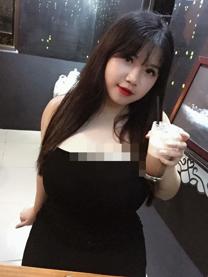 Nữ sinh 10X đã có lần chia sẻ, vòng 1 ngoại cỡ không chỉ khiến cô gặp vấn đề về sức khỏe hay hạn chế khả năng vận động mà còn khiến cô luôn cảm thấy xấu hổ, mặc cảm vì bị chỉ trích, nói xấu sau lưng.