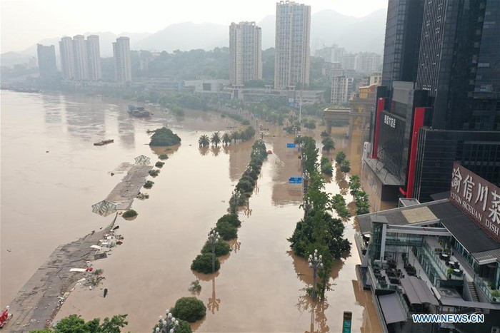 Giới chức cho hay thành phố bị ngập lụt lịch sử dù không có mưa trong vài ngày qua, theo Tân Hoa Xã. Ảnh: Tân Hoa Xã.