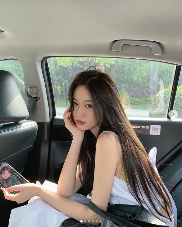 Ngắm nhìn Lin Zhen, nhiều người không tiếc lời khi gọi cô là nàng thơ của xứ Trung.