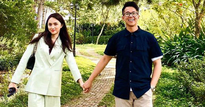 Trên Facebook cá nhân của Matt Liu, anh chàng giữ hình ảnh trước khi xoá nốt ruồi của mình.