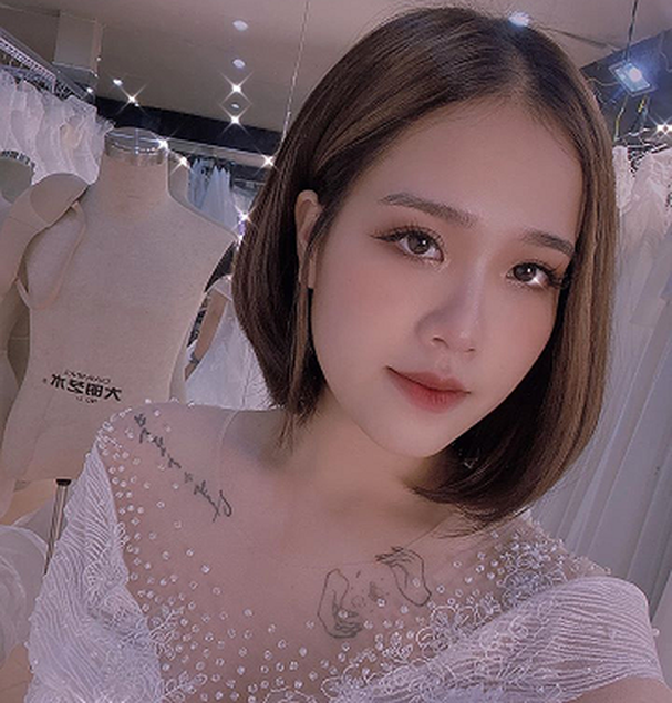 Hăng hái trên đường đua thả thính thế này thì chẳng mấy chốc mà Huyền My thoát kiếp FA.