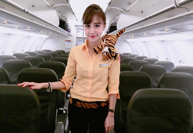 Rita Kao là nữ tiếp viên hàng không Đài Loan nổi tiếng trên MXH. Nhiều trang báo từ Malaysia, Nhật Bản, Hồng Kông gọi cô là "mỹ nhân ngàn năm có 1" nhờ ngoại hình xinh đẹp.