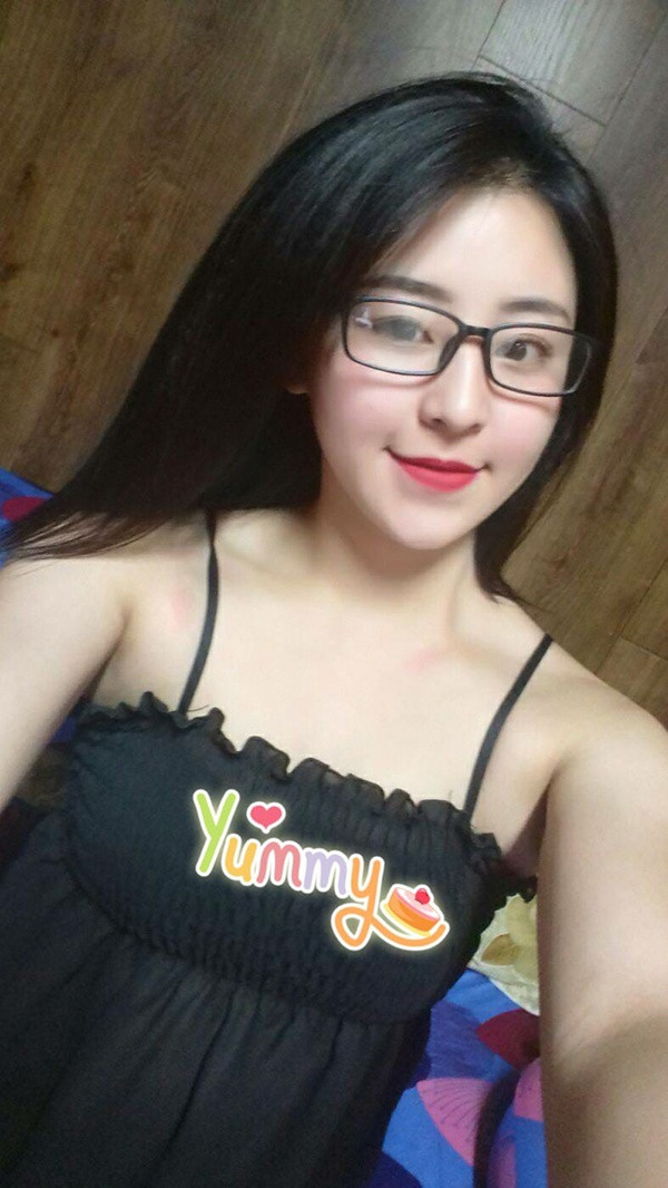Không còn vẻ ngoài ngây thơ, giản dị nữa, giờ đây Bảo Chi trông khá sành điệu và sang chảnh.