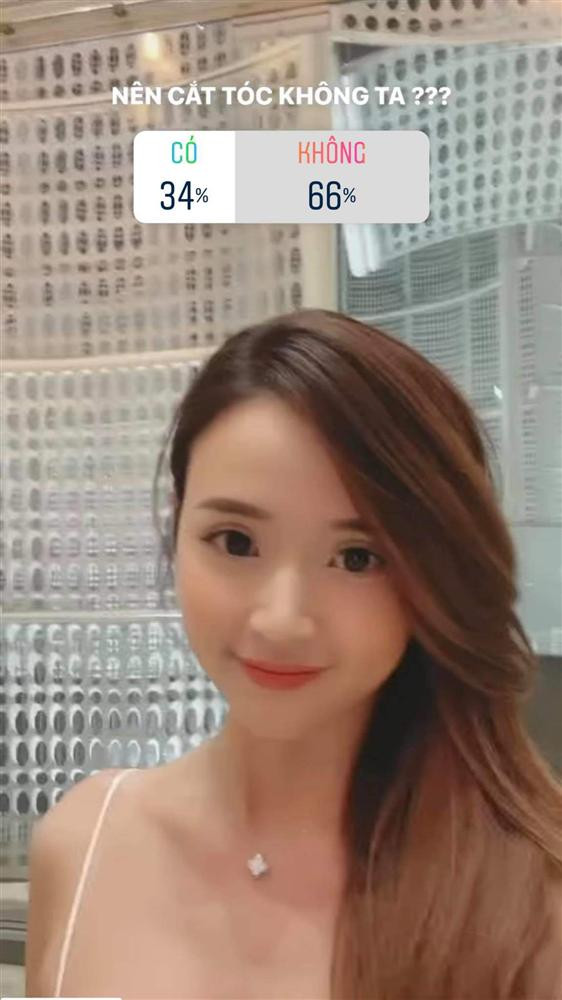 Giữa lúc đang bị săm soi, mới đây hot girl 8X Midu lại thu hút sự chú ý khi đăng tải story muốn thay đổi diện mạo bản thân.