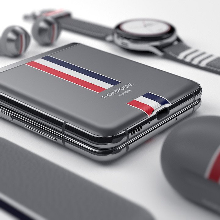 Galaxy Z Fold 2 phiên bản Thom Browne có giá bán cao hơn so với phiên bản tiêu chuẩn, lên tới 20.000 NDT (khoảng 66.8 triệu đồng).