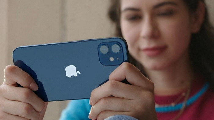 Thời gian mở bán iPhone 12 bắt đầu vào lúc 9h ngày 16/10 và sắp lên kệ tại cửa hàng từ ngày 23/10 đối với 2 phiên bản iPhone 12 và iPhone 12 Pro.