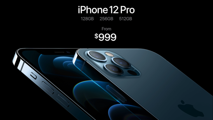 iPhone 12 nhận được lời khen về các cải tiến nhưng cũng bị chê trách vì không bán kèm củ sạc, tai nghe bên trong hộp máy dù Apple cho rằng việc này nhằm bảo vệ môi trường.