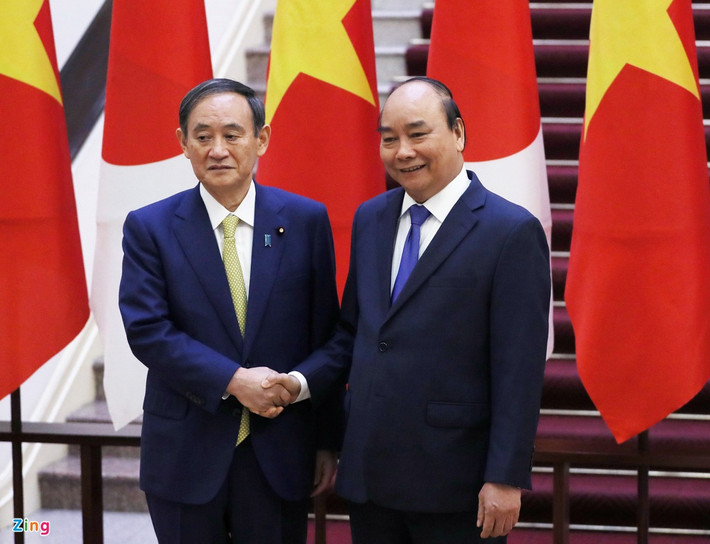 Thủ tướng Chính phủ Nguyễn Xuân Phúc và phu nhân chủ trì lễ đón Thủ tướng Nhật Bản Suga và phu nhân thăm chính thức Việt Nam từ ngày 18 đến ngày 20/10. Ảnh: Quang Vinh.