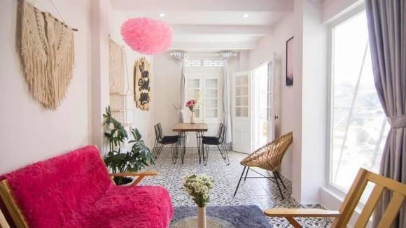 Biệt thự chia thành các khu sinh hoạt chung như phòng khách, vườn, bếp...Ảnh: Công lý & xã hội