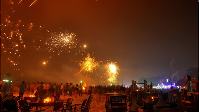 Goa, Ấn Độ: Được biết đến là điểm đến tiệc tùng của Ấn Độ, Goa là một trong những nơi tốt nhất để đón năm mới với những bữa tiệc bãi biển tuyệt đẹp, câu lạc bộ, sòng bạc và màn pháo hoa ngoạn mục.